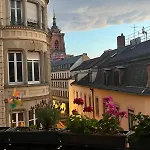 Apparemment De Style 70s Colmar