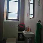 Apparemment De Style 70s Lägenhet *